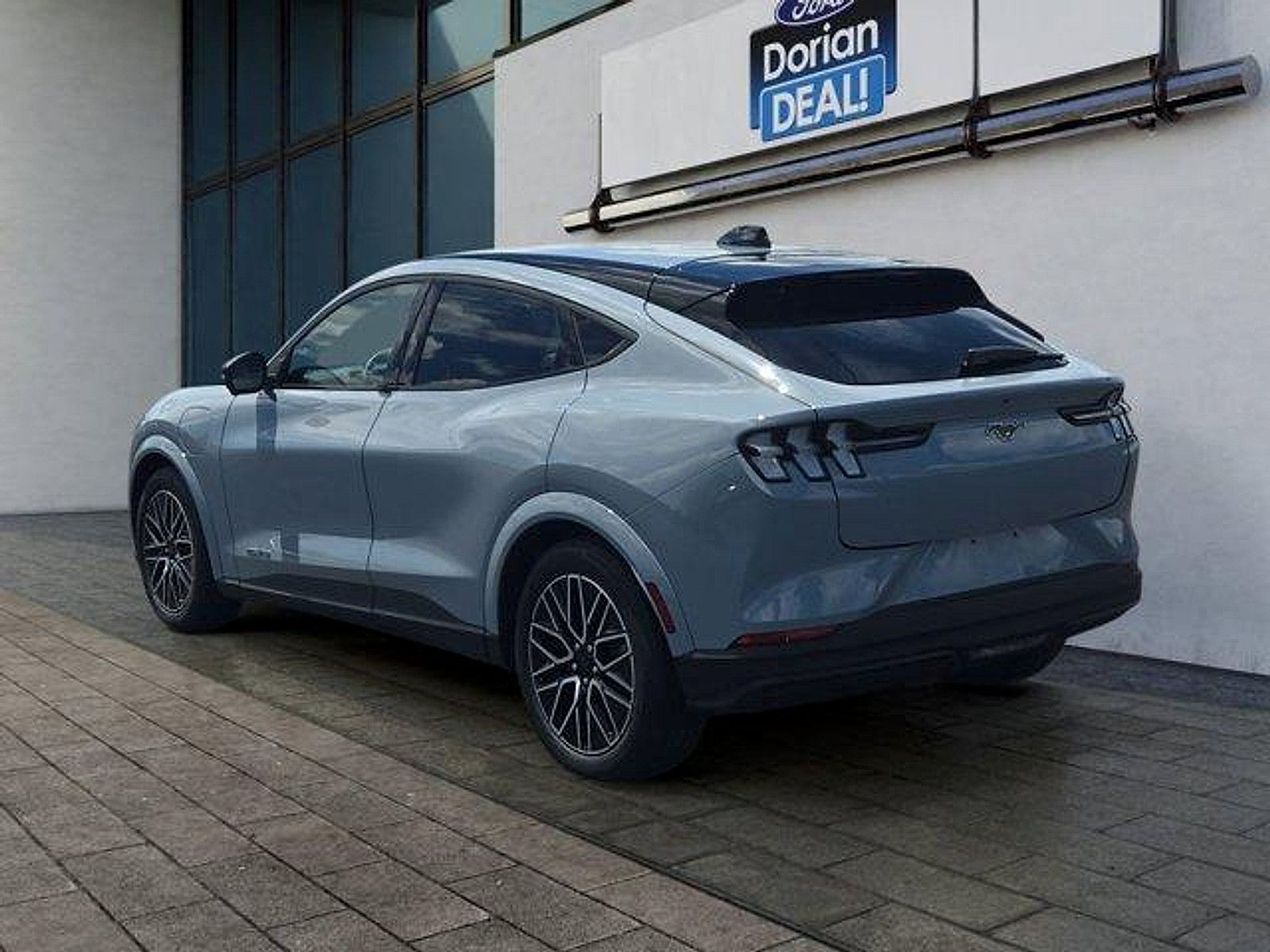 Certified 2025 Ford Mustang Mach-E Premium AWD/4WD image 5