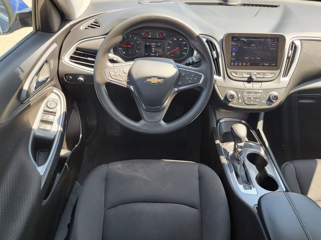 Used 2023 Chevrolet Malibu LT FWD image 33