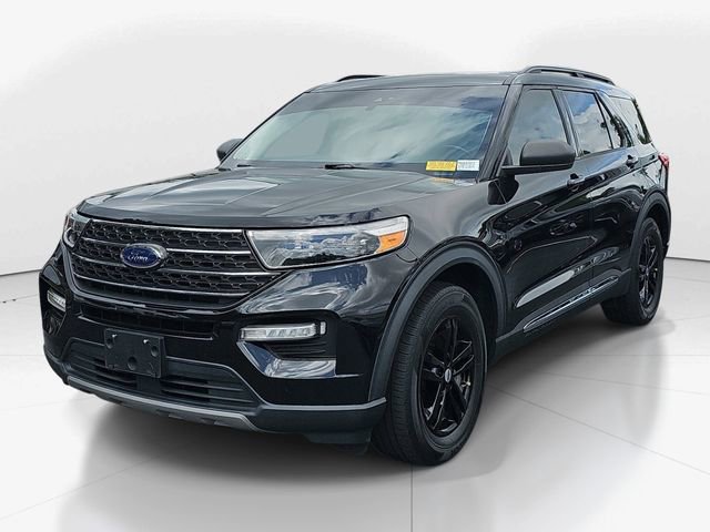 Certified 2022 Ford Explorer XLT w/ Equipment Group 202A RWD image 7