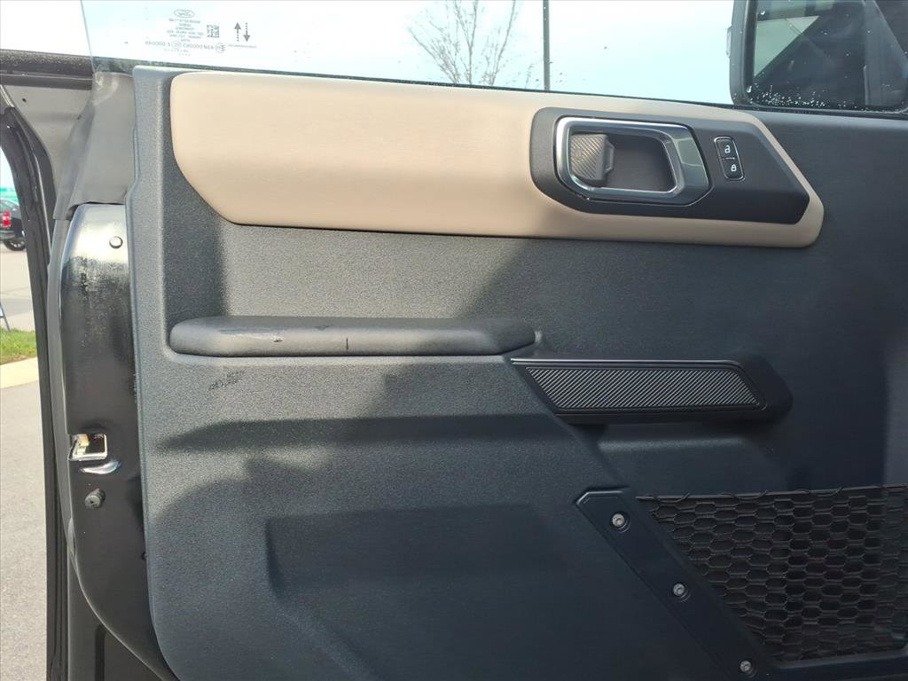 Certified 2024 Ford Bronco Wildtrak image 12