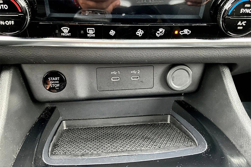 Used 2024 Nissan Rogue SV image 26