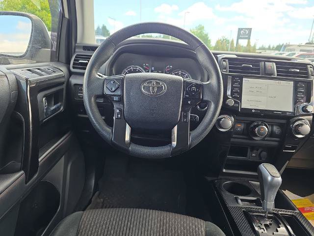 Used 2021 Toyota 4Runner TRD Off-Road AWD/4WD image 17
