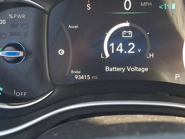 Used 2021 Chrysler Pacifica Touring-L w/ Uconnect Theater Family Group FWD image 19