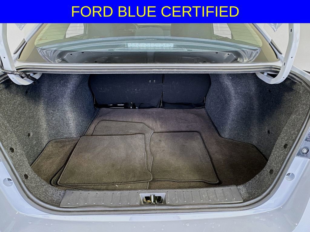 Used 2025 Nissan Versa SV image 21