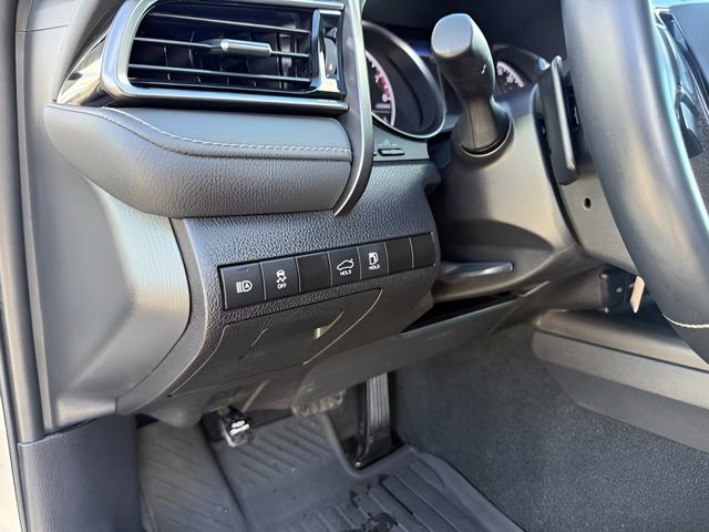 Used 2023 Toyota Camry SE image 14