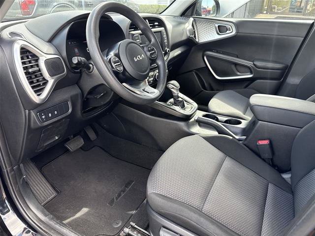 Used 2024 Kia Soul LX w/ Option Group 015 FWD image 25