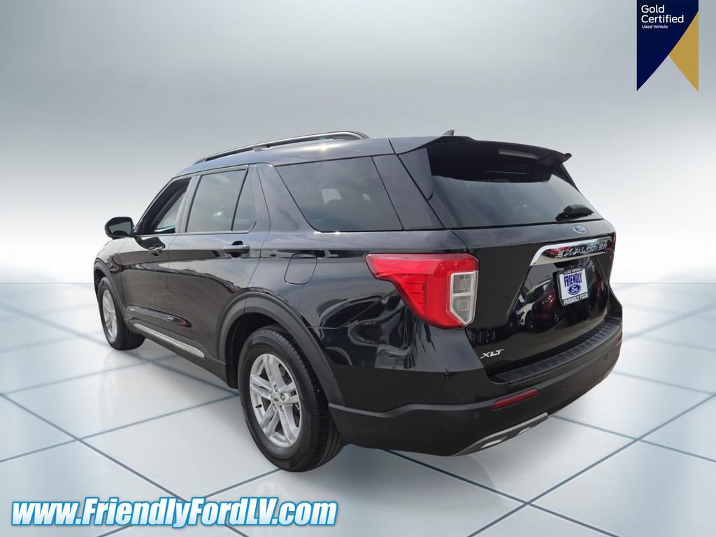Certified 2024 Ford Explorer XLT w/ Equipment Group 202A RWD image 4