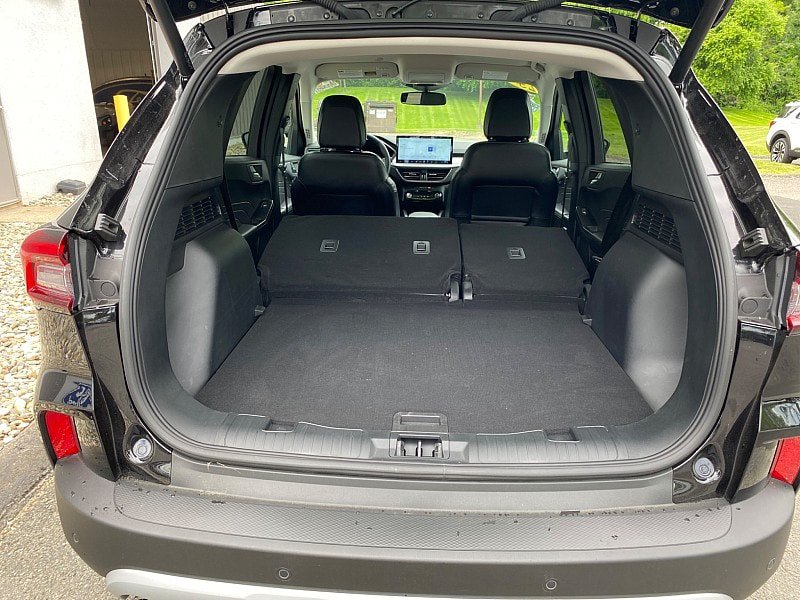 Certified 2025 Ford Escape Platinum AWD/4WD image 42