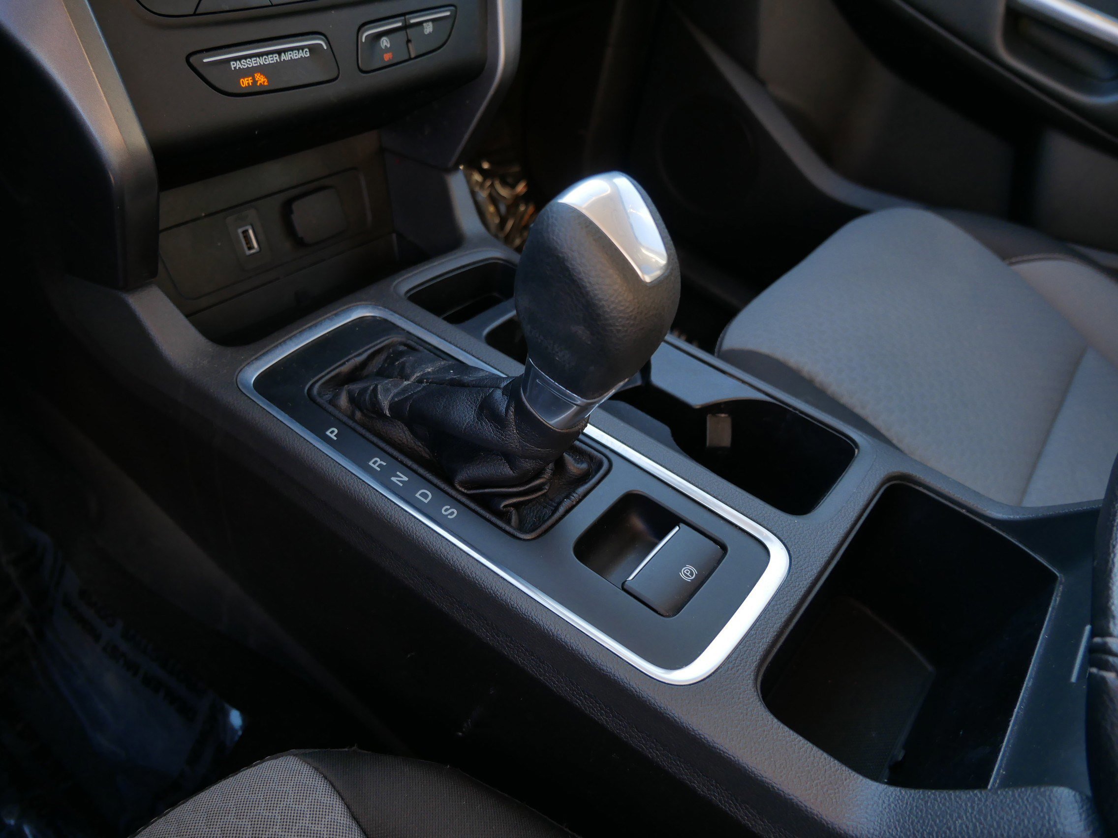 Certified 2017 Ford Escape SE w/ Equipment Group 201A image 24