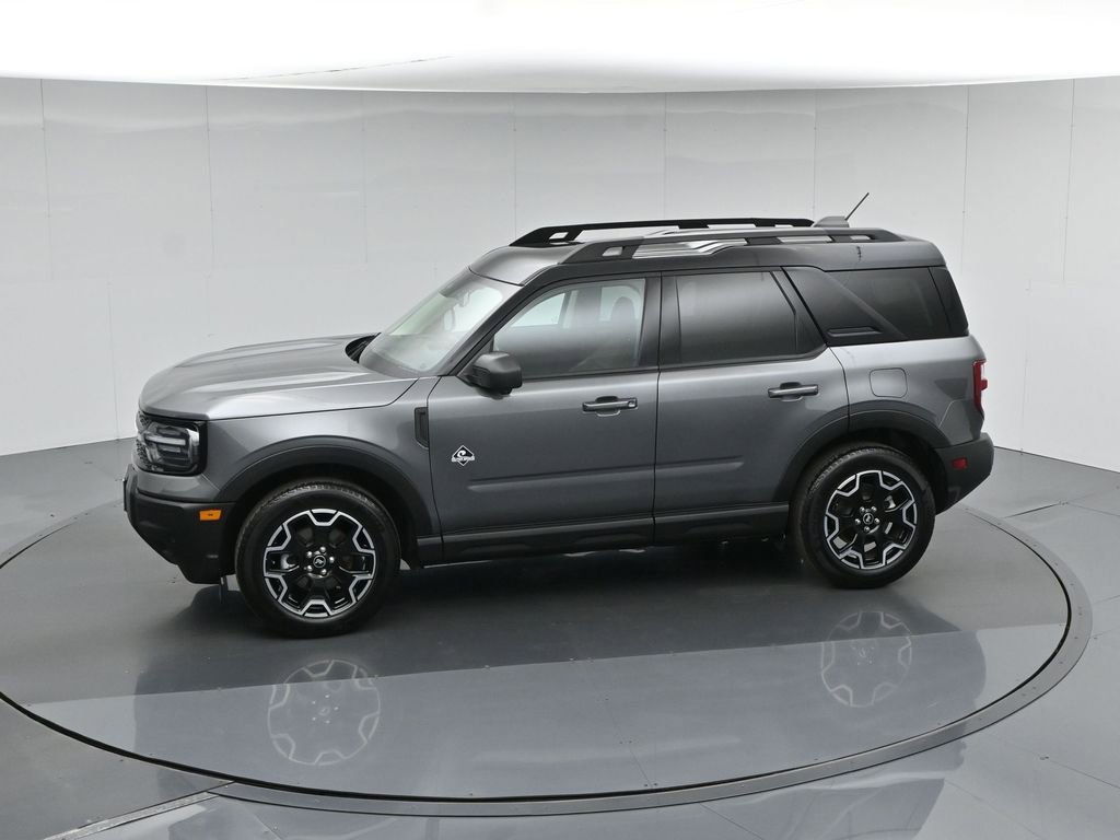 Certified 2025 Ford Bronco Sport Outer Banks w/ Outer Banks Tech Package+ AWD/4WD image 46