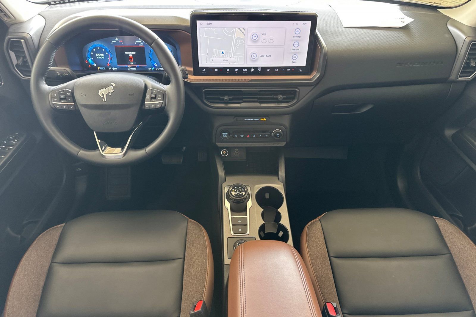 Certified 2025 Ford Bronco Sport Outer Banks w/ Outer Banks Tech Package+ AWD/4WD image 13