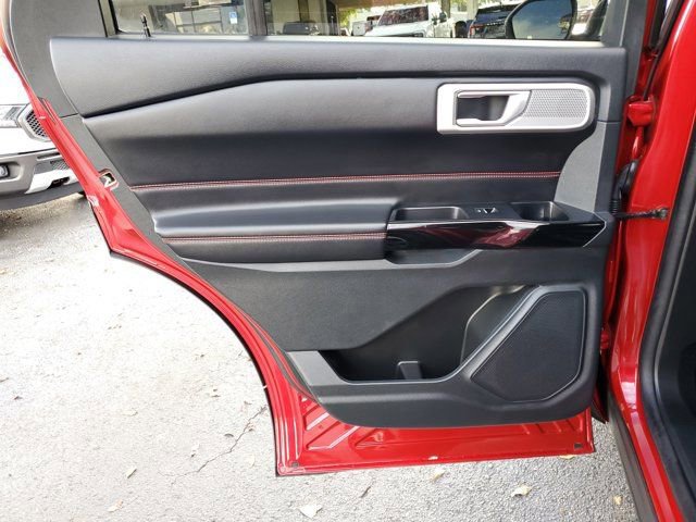 Certified 2023 Ford Explorer ST-Line w/ Class IV Trailer Tow Package RWD image 12