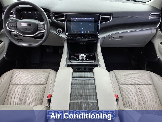 Used 2023 Jeep Wagoneer L Series II w/ Premium Group I AWD/4WD image 14