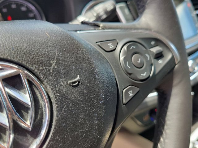 Used 2018 Buick Enclave Premium w/ Experience Buick Package FWD image 28