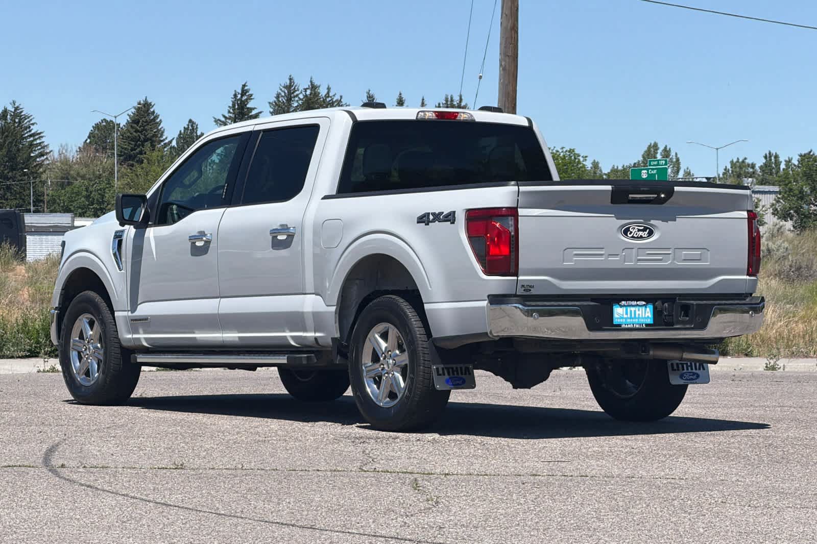 Certified 2024 Ford F150 XLT w/ Mobile Office Package AWD/4WD image 6
