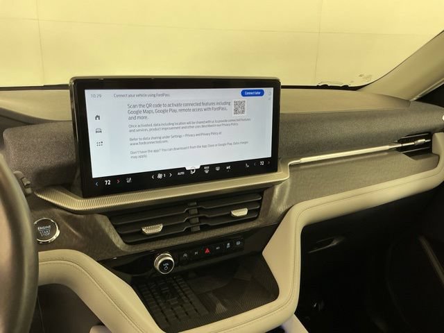 Certified 2025 Ford Explorer Platinum w/ Ultimate Package AWD/4WD image 20