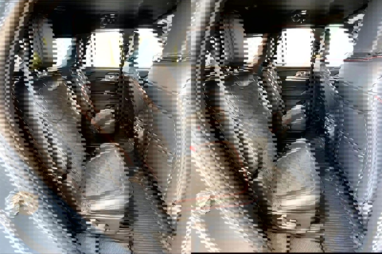 Certified 2025 Ford Explorer ST image 21