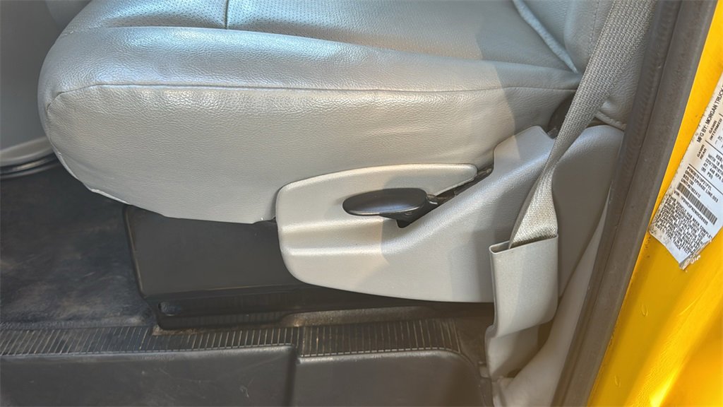 Certified 2022 Ford E-350 and Econoline 350 Super Duty image 20