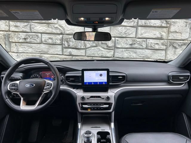 Certified 2023 Ford Explorer XLT w/ Equipment Group 202A AWD/4WD image 10