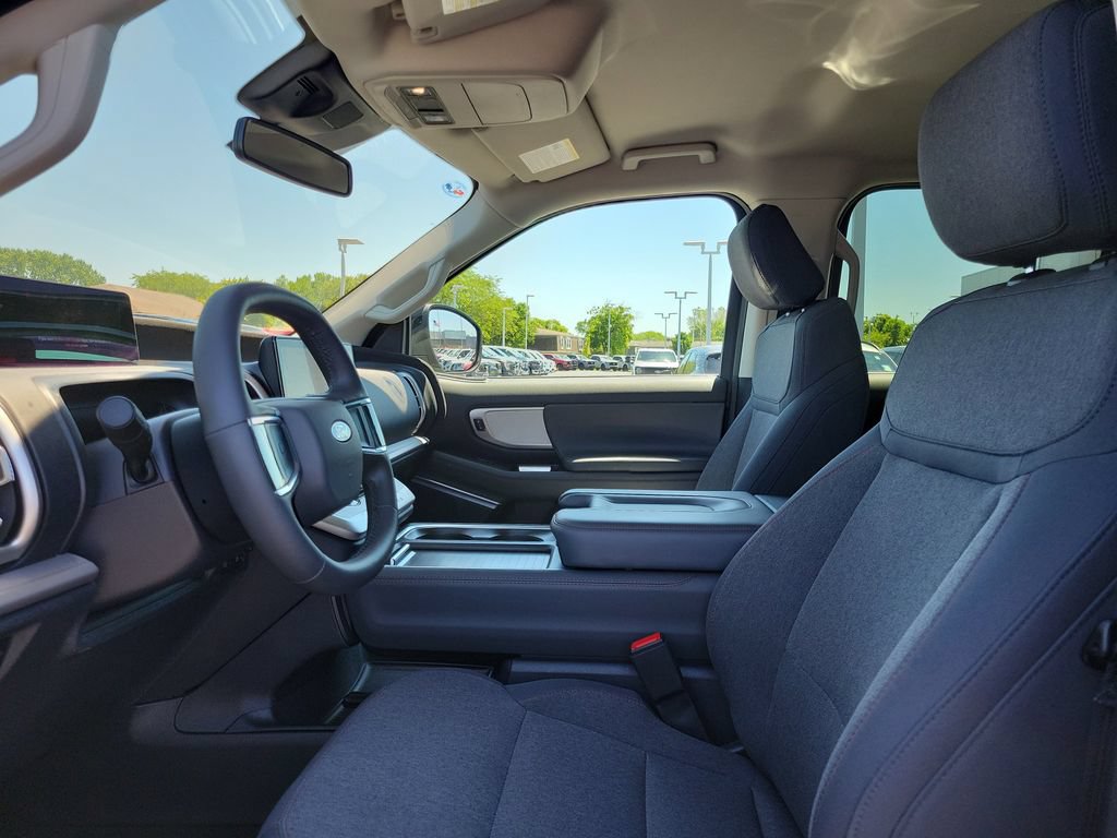 Certified 2025 Ford Expedition Max Active AWD/4WD image 18