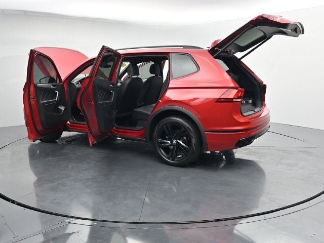 Used 2024 Volkswagen Tiguan SE R-Line FWD image 51