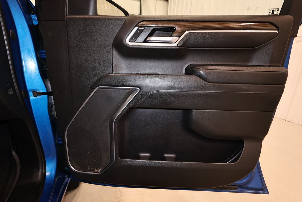 Used 2022 Chevrolet Silverado 1500 LT AWD/4WD image 19