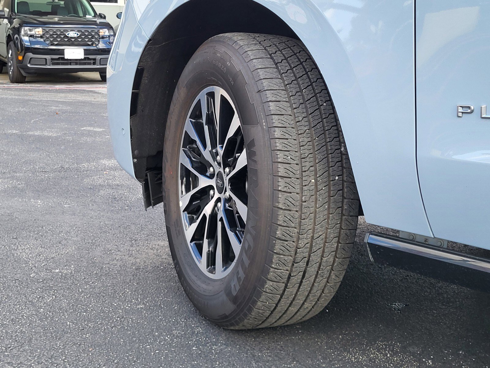 Certified 2025 Ford Expedition Max Platinum image 33