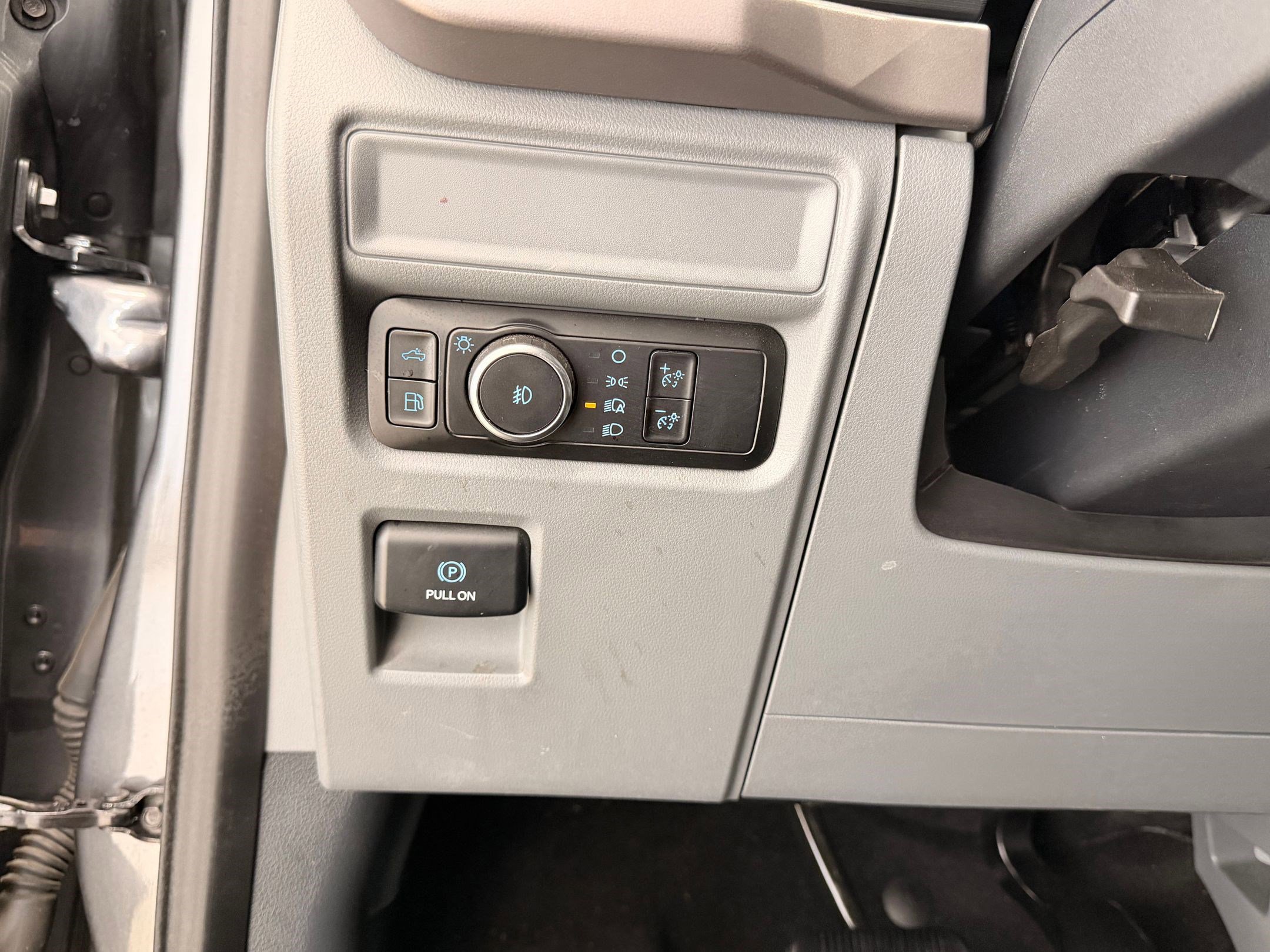 Certified 2025 Ford F150 XLT w/ Equipment Group 301A Standard image 18