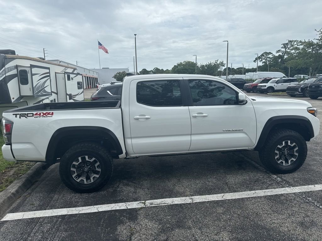 Used 2023 Toyota Tacoma TRD Off-Road w/ TRD Premium Off Road Package AWD/4WD image 7