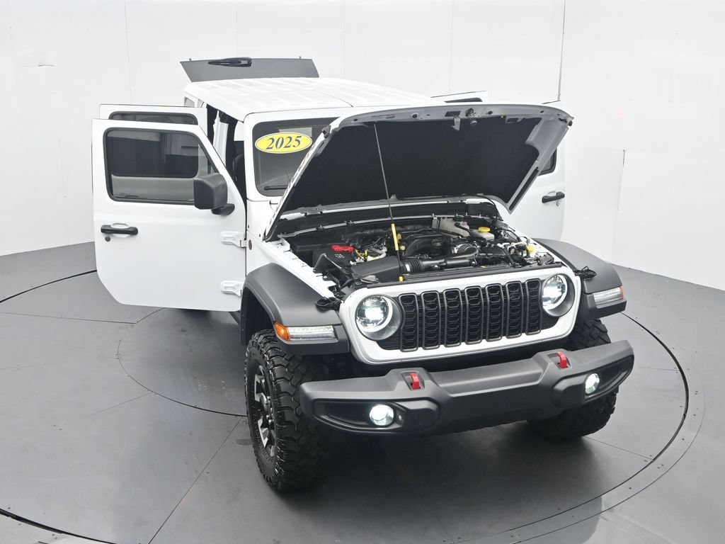 Used 2025 Jeep Wrangler Unlimited Rubicon w/ Convenience Group AWD/4WD image 48