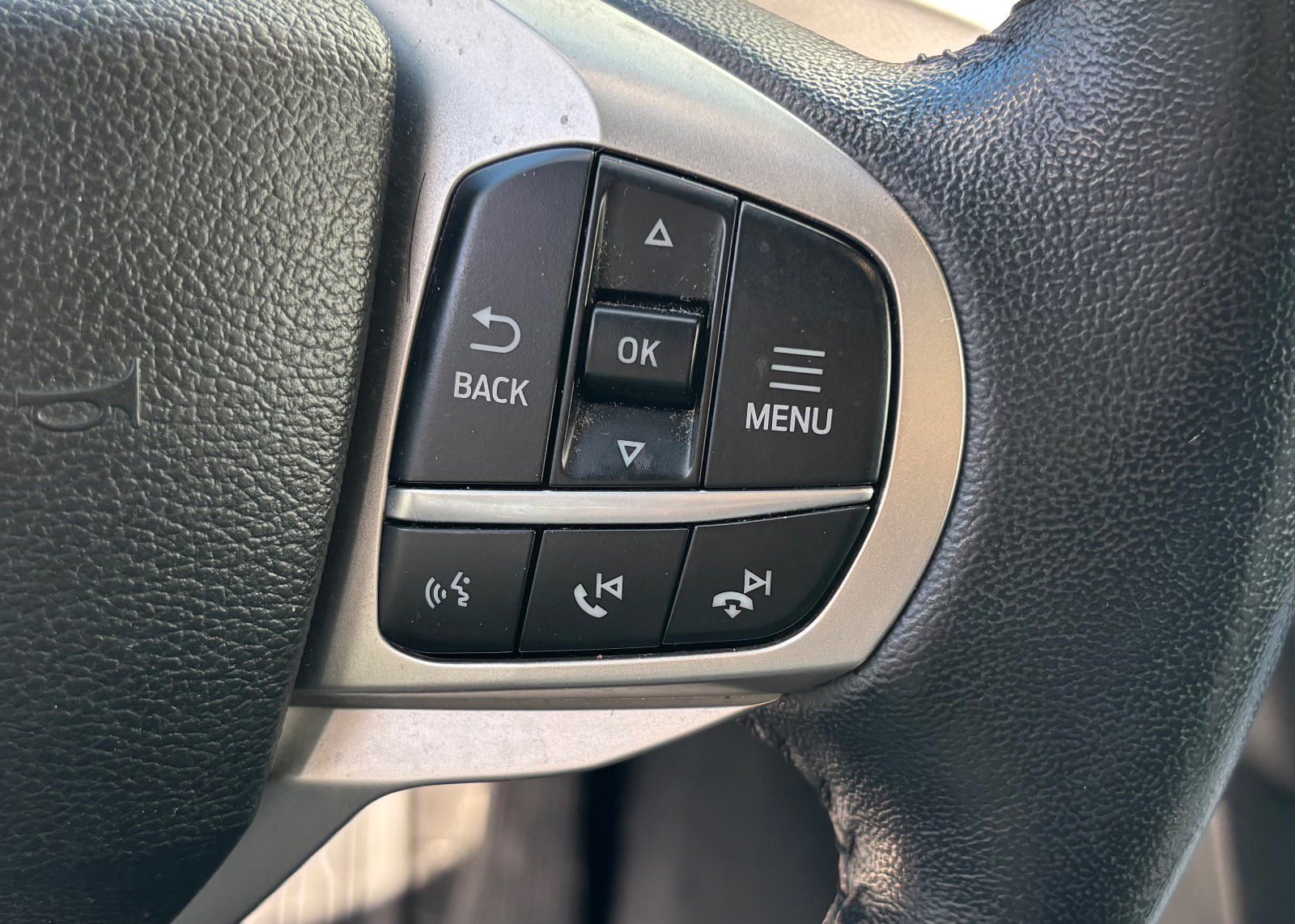 Certified 2022 Ford Explorer XLT w/ Equipment Group 202A image 37