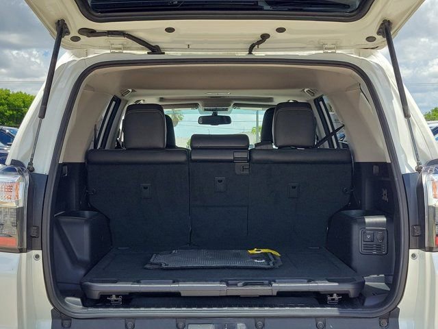 Used 2018 Toyota 4Runner Limited RWD image 11