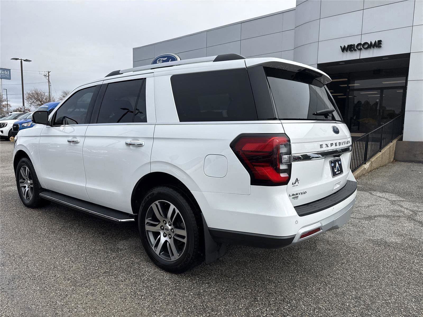 Certified 2022 Ford Expedition Limited image 14