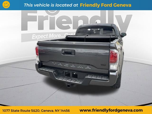 Used 2022 Toyota Tacoma TRD Sport AWD/4WD image 10