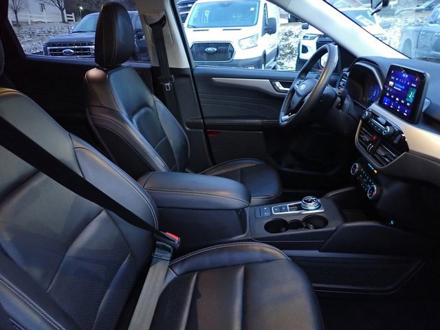Certified 2022 Ford Escape SEL w/ Technology Package image 11