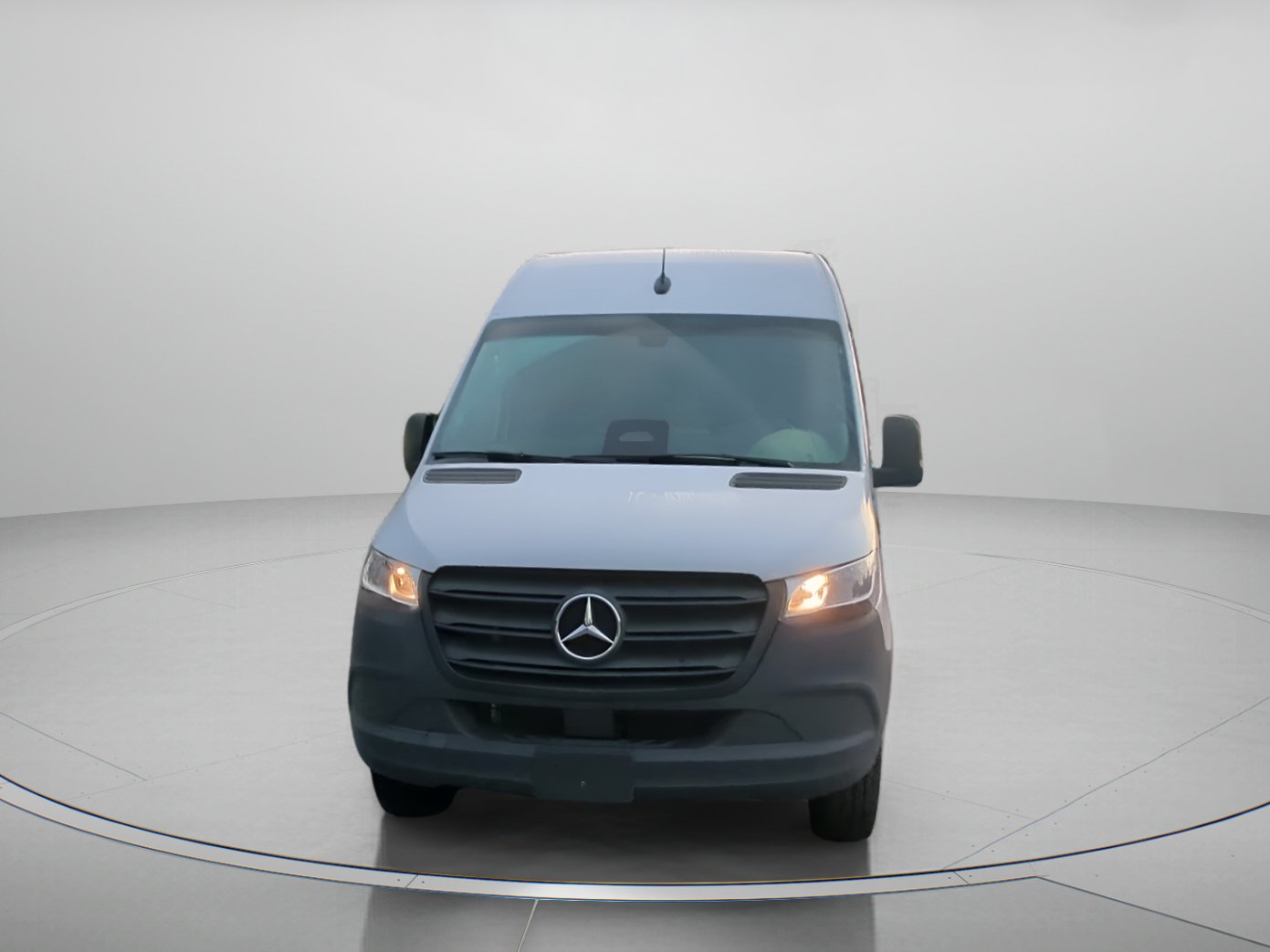 Used 2025 Mercedes-Benz Sprinter 2500 image 5