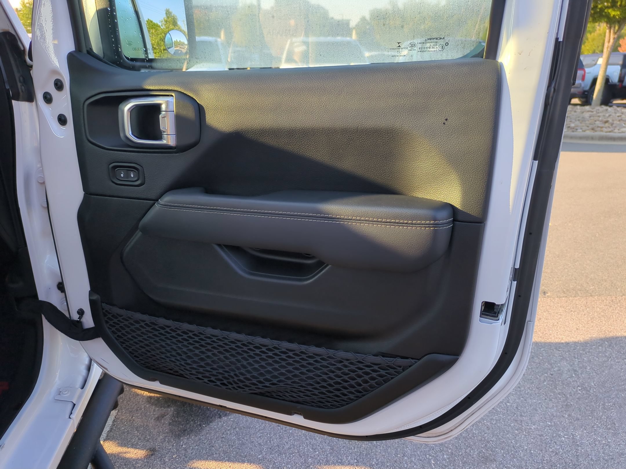 Used 2021 Jeep Wrangler Unlimited Sahara AWD/4WD image 41