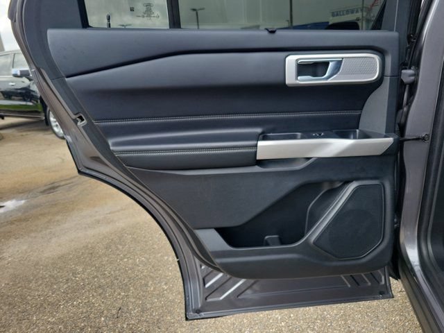 Certified 2022 Ford Explorer Limited w/ Equipment Group 301A RWD image 14