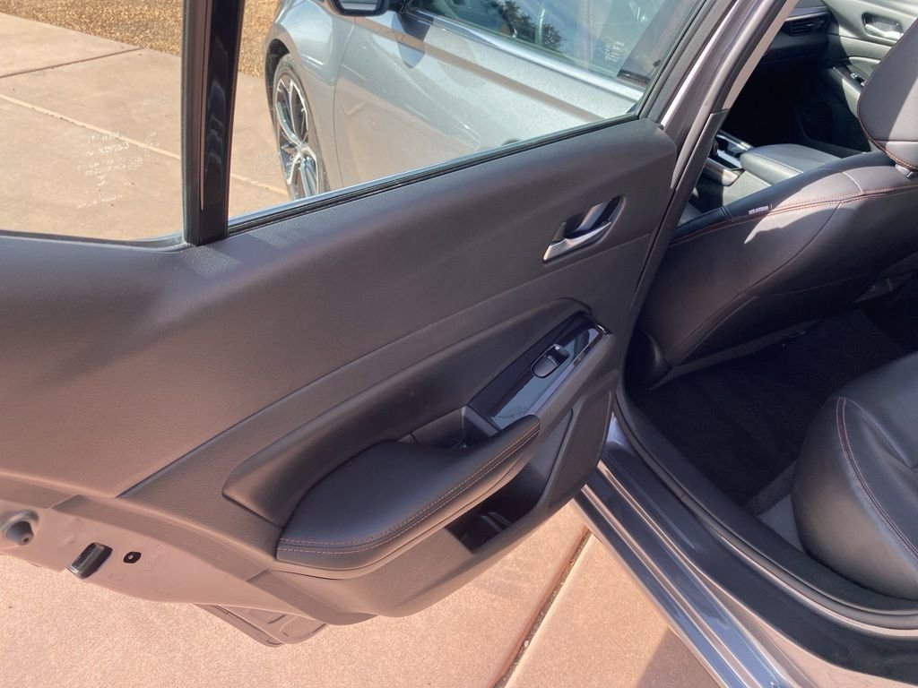 Used 2024 Nissan Altima 2.5 SR image 14