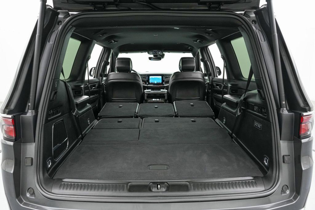 Used 2022 Jeep Wagoneer Series III image 26
