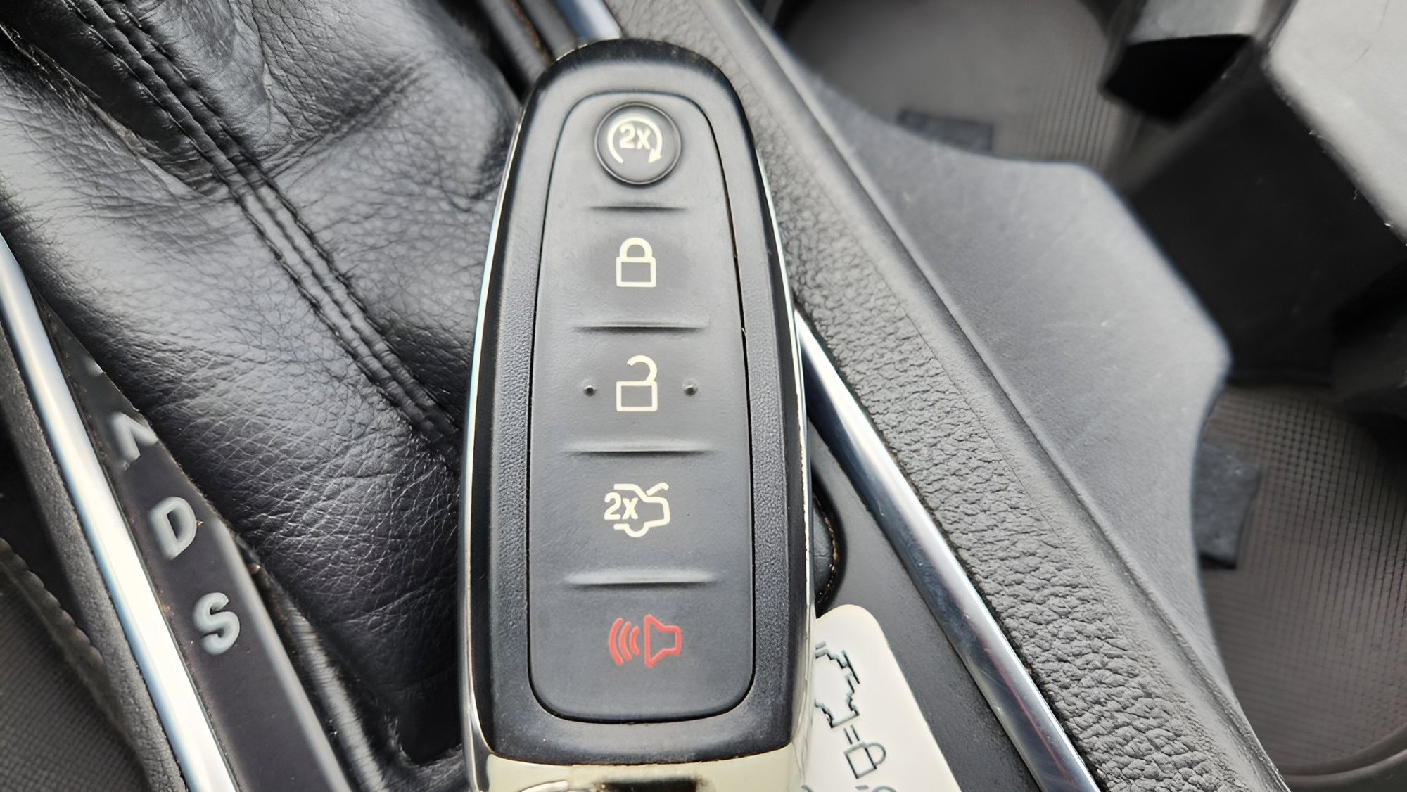 Certified 2019 Ford Escape SE image 20