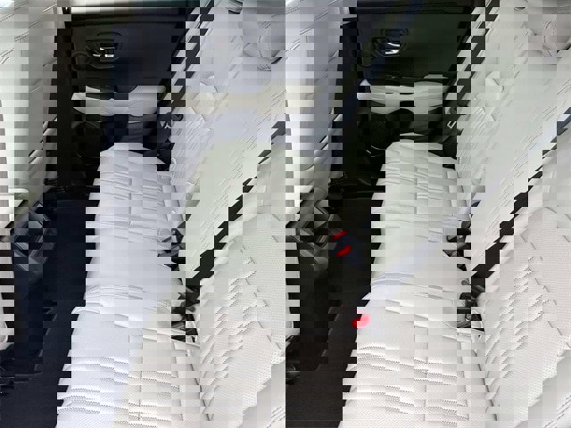 Used 2025 Honda HR-V EX-L image 17