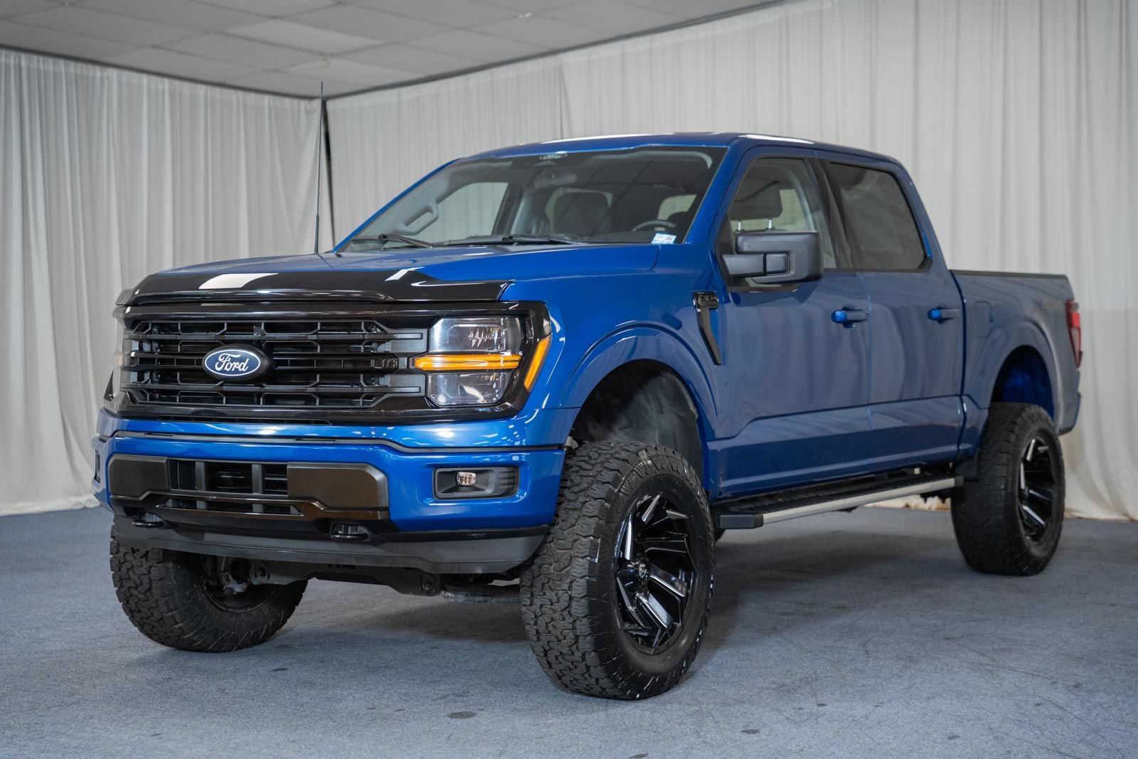 Certified 2025 Ford F150 XLT w/ Equipment Group 301A Standard AWD/4WD image 3