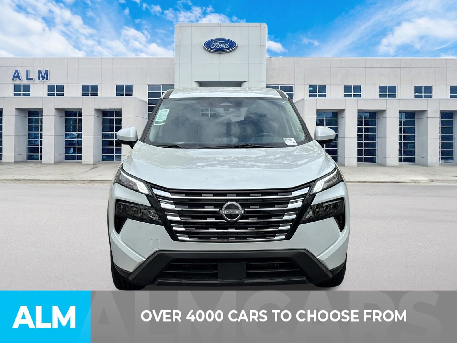 Used 2025 Nissan Rogue SV FWD video 2