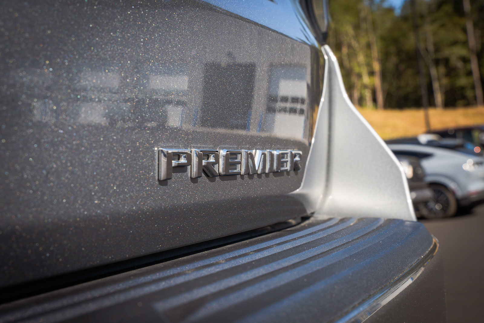 Used 2024 Chevrolet Tahoe Premier w/ Premium Package RWD image 28
