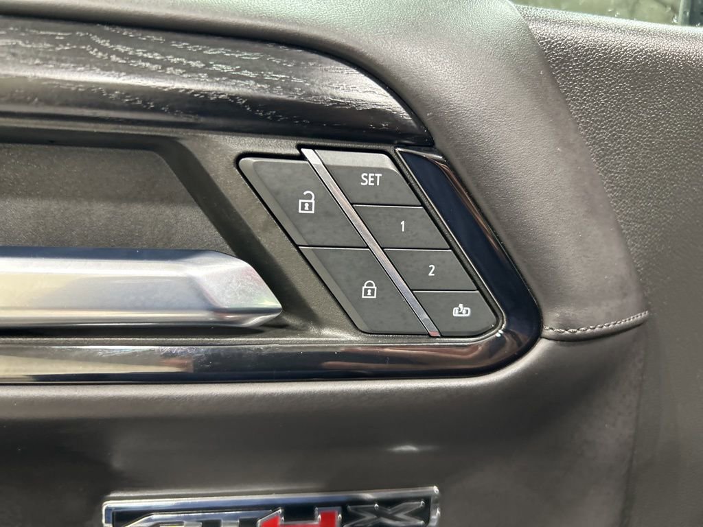 Used 2023 GMC Sierra 1500 AT4X image 16
