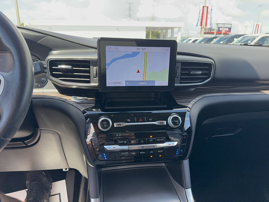 Certified 2022 Ford Explorer Limited RWD image 22