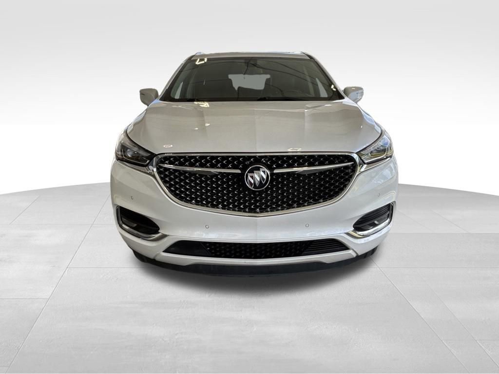 Used 2020 Buick Enclave Avenir w/ Avenir Technology Package FWD image 9