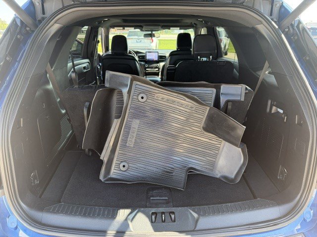 Certified 2020 Ford Explorer XLT w/ Equipment Group 202A AWD/4WD image 32