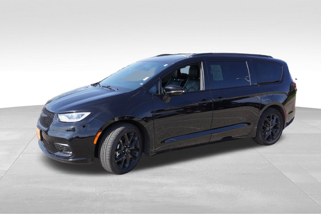 Used 2025 Chrysler Pacifica Limited FWD image 10